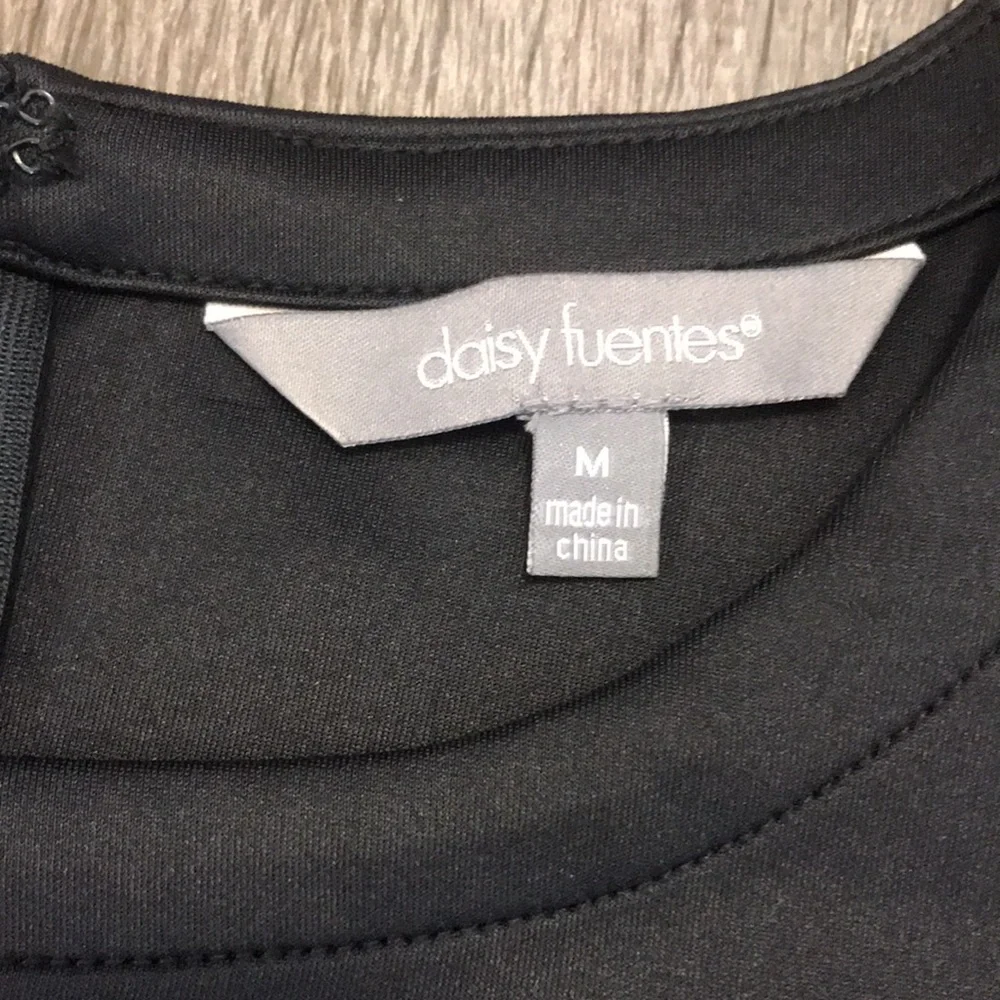 Daisy Fuentes dress. Black.  Size- Medium.    NWT! - Picture 4 of 8